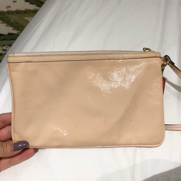 Coach Clutch - Picture 2 of 3